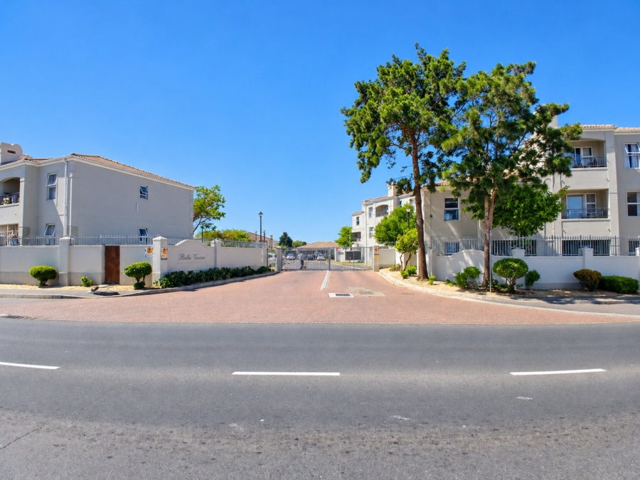 To Let 2 Bedroom Property for Rent in Parklands Western Cape